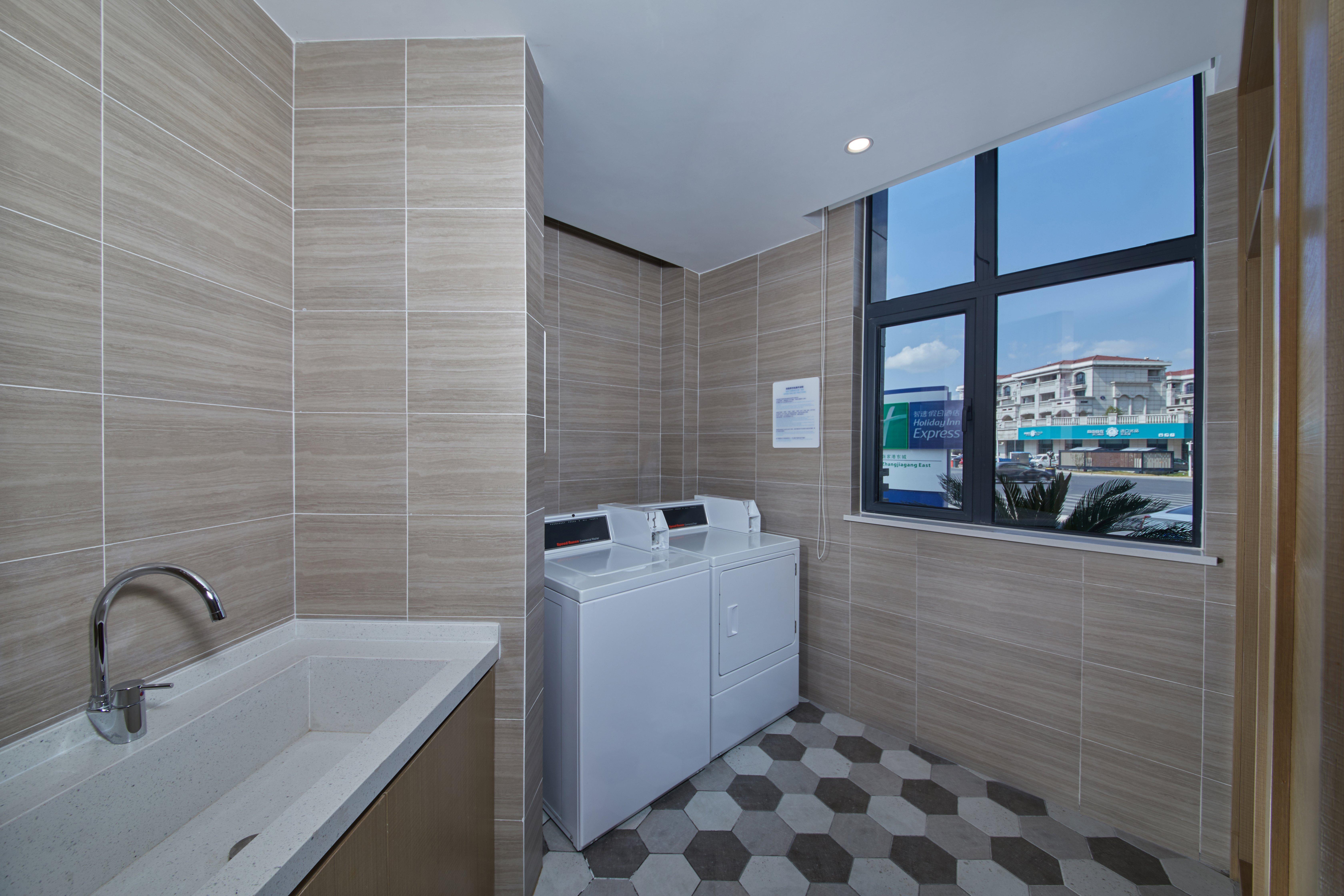 Holiday Inn Express Zhangjiagang East By Ihg Dış mekan fotoğraf