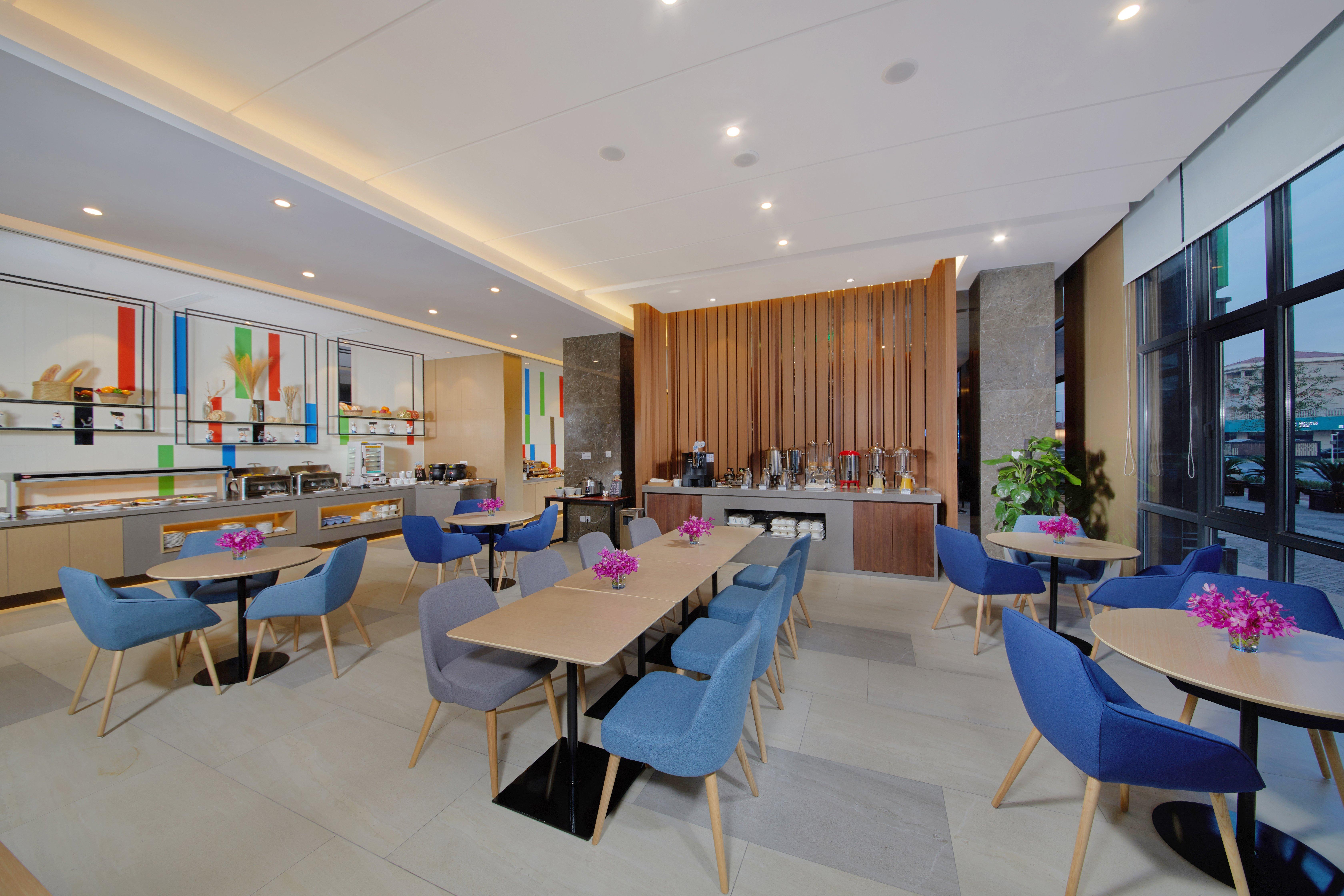 Holiday Inn Express Zhangjiagang East By Ihg Dış mekan fotoğraf